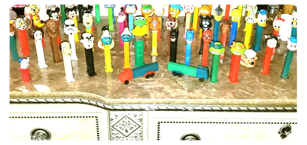 Retro pez dispensers